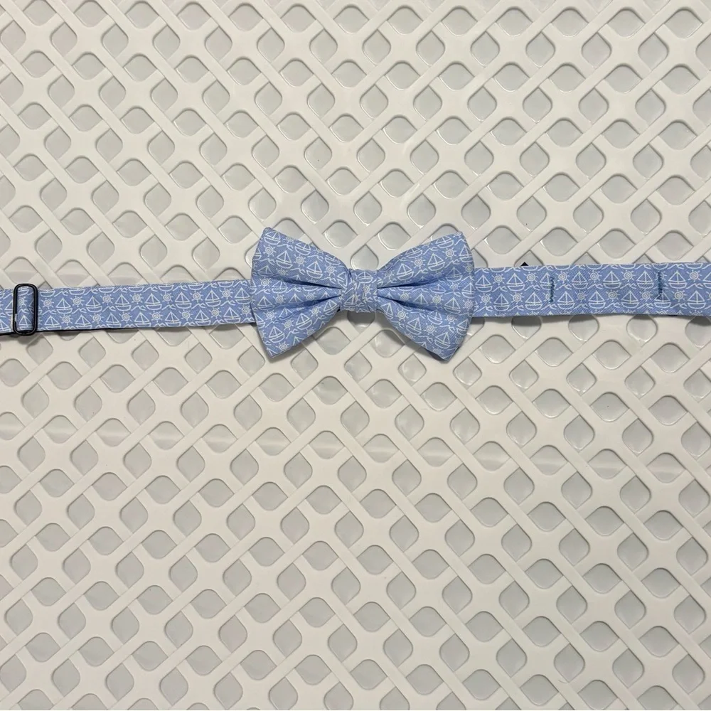Vineyard Vines Blue Sailboat Patterned Kids Bow Tie